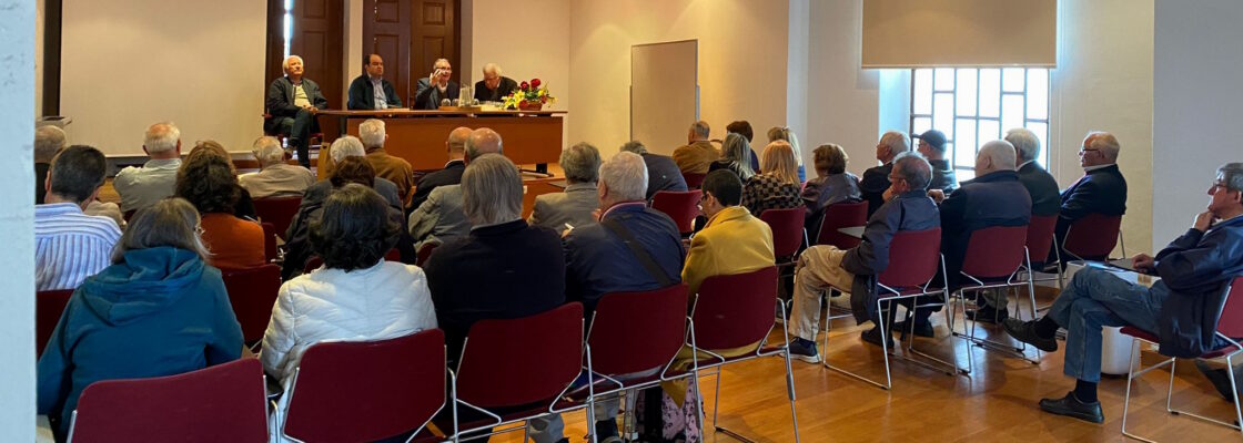 (Português) Antigos alunos dos Seminários da Diocese de Portalegre-Castelo Branco reunidos em M...