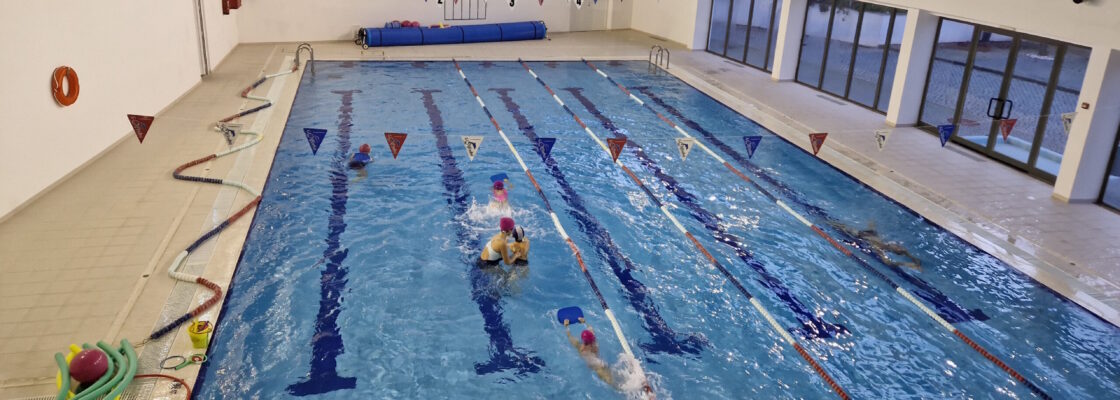 (Português) Piscina Municipal Coberta de Santo António das Areias reabre a 1 de outubro